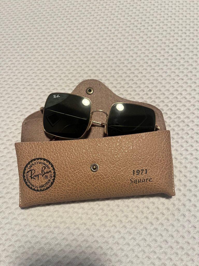 Ray-Ban Square 1971 Classic Sunglasses