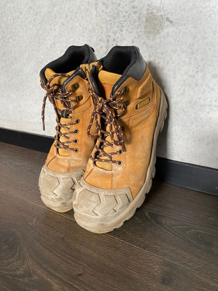 DeWALT Tan Builder Boots
