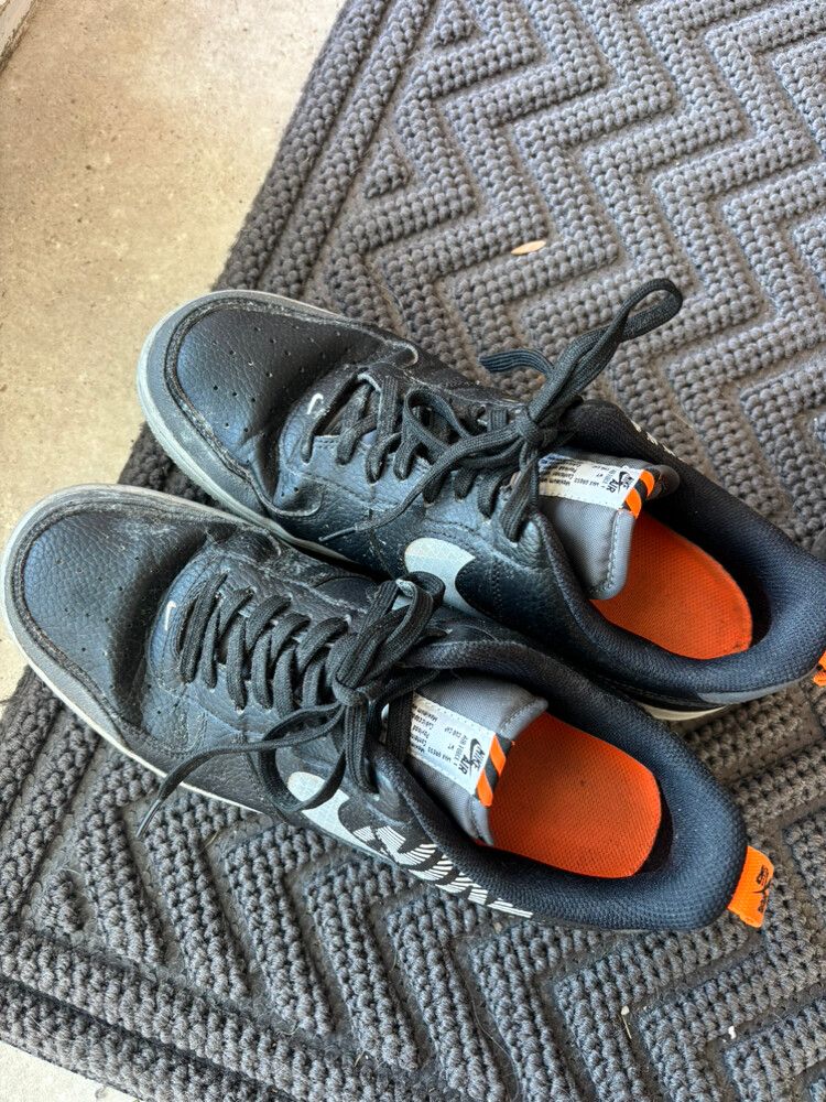 Nike Black Sneakers
