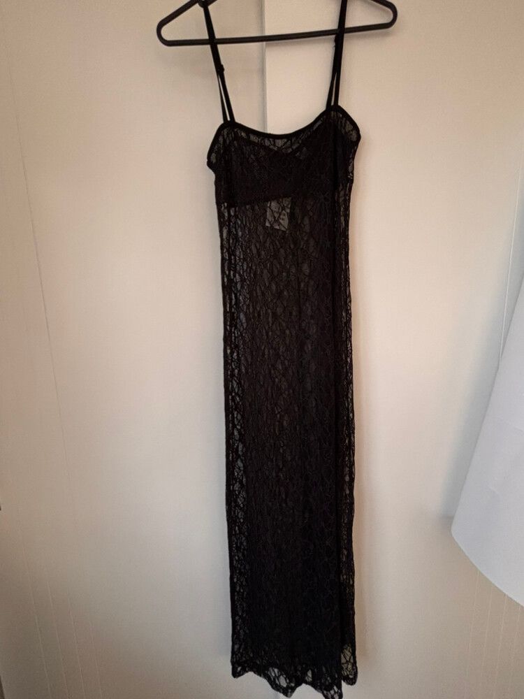 H&M Lace Black Midi Dress