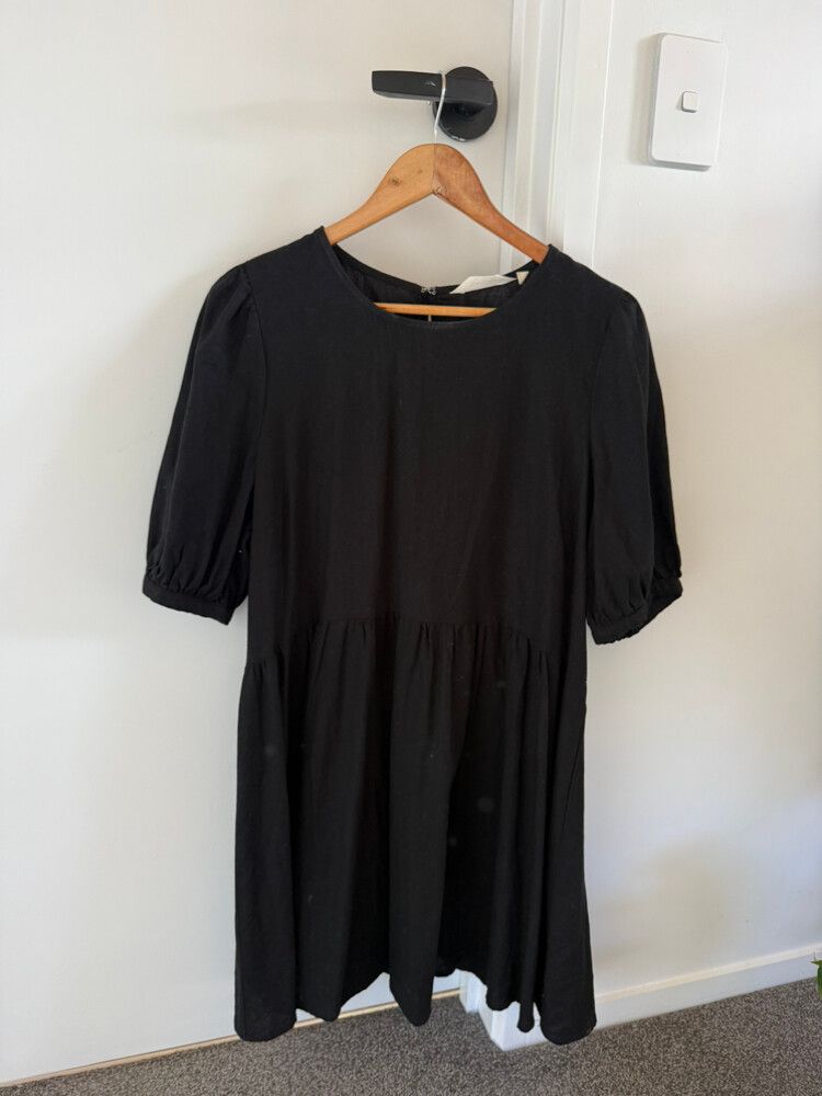 Glassons black dress