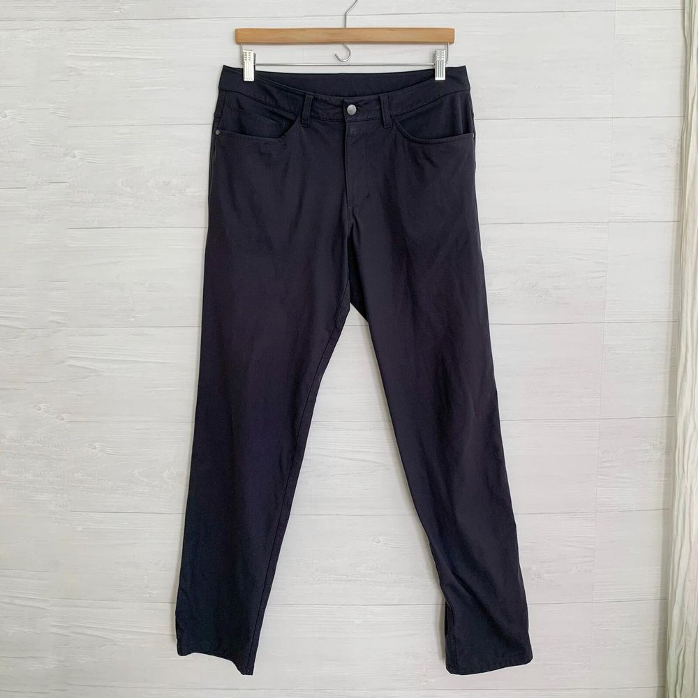 Lululemon ABC Pants (size 36)