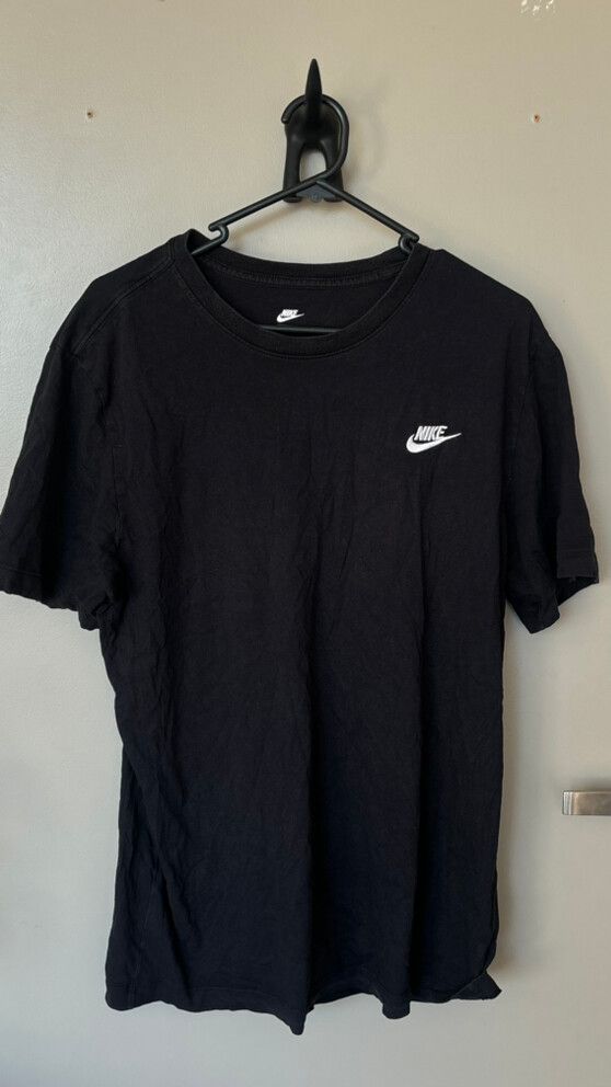 Nike Tee
