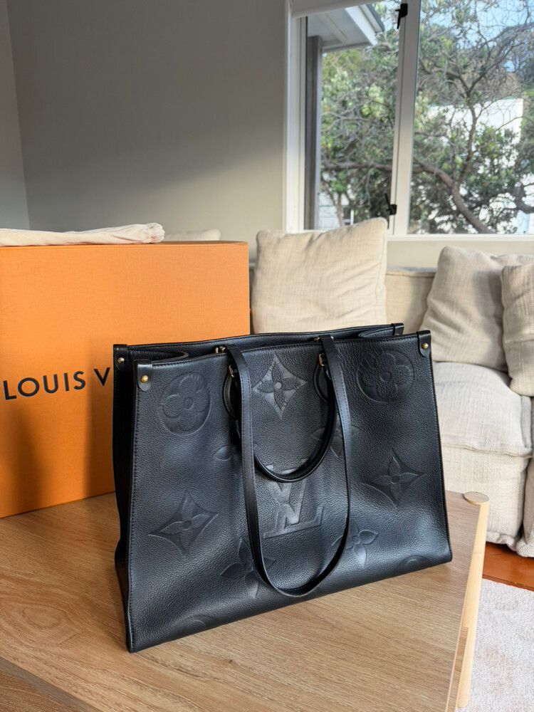 Louis Vuitton OnTheGo GM
