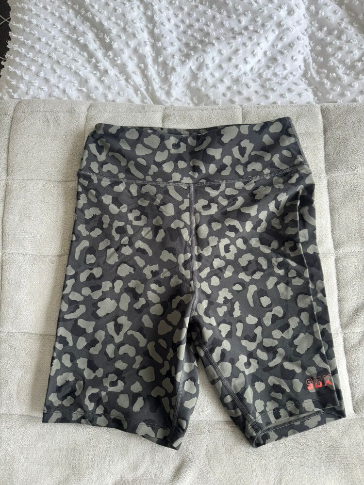 whitefox x sarahs day collab bike short