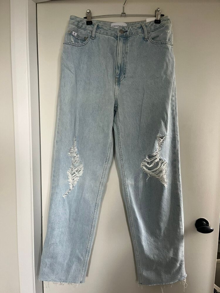 CK 90s Straight Jeans - Distressed Knees