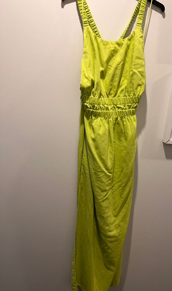 Whyte Valentyne - Whyte Valentine Green Dress size L on Designer Wardrobe