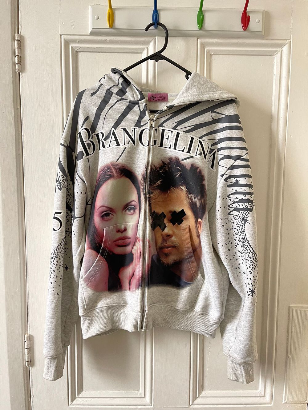 トップス Brangelina Praying Hoodie Grey Praying Brangelina Hoodie Grey ブランジェリーナ - トップス低 価格