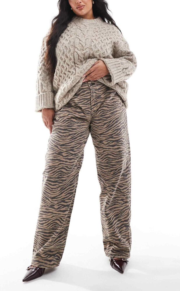ASOS DESIGN Curve Baggy Jeans – Tiger Print | UK 22/32 (US 18)