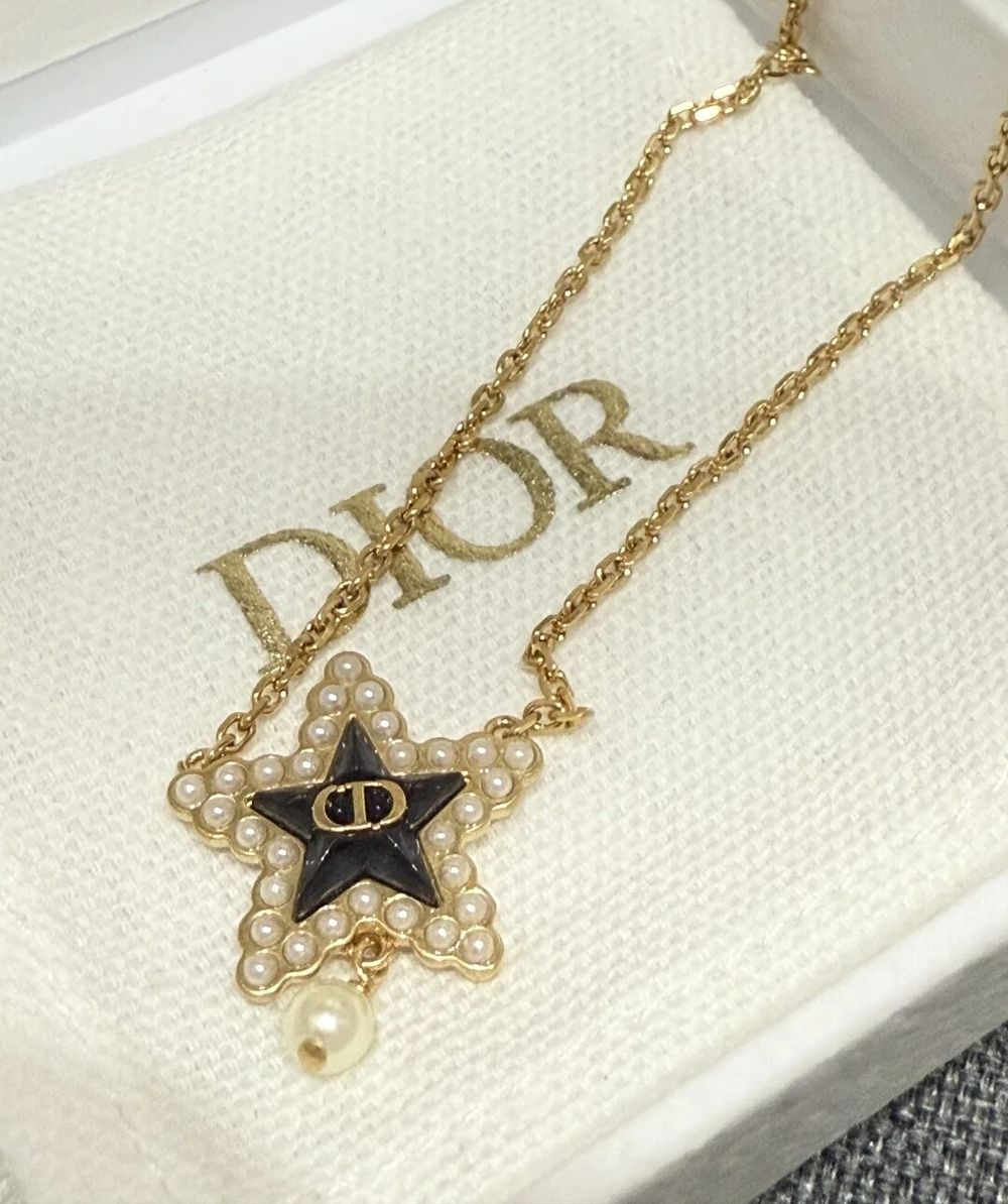 Dior Pearl Star Necklace in Gold