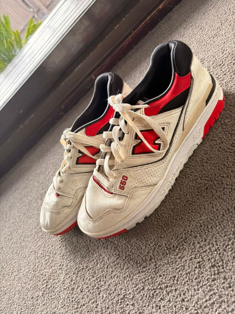 New Balance 550 White and Red Sneakers S