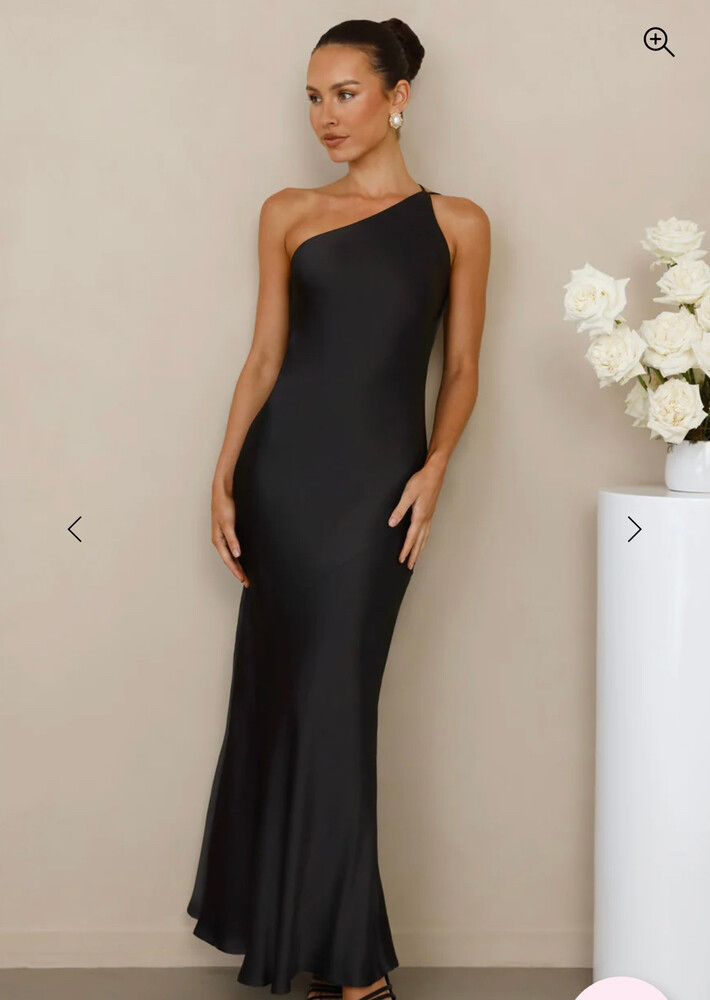 black bridesmaid dress nz ZAPAKA Women Simple Black Blue Mermaid Long Bridesmaid Dress with Slit  Spaghetti Straps Pleated Long Formal Dress – ZAPAKA NZ main image 1