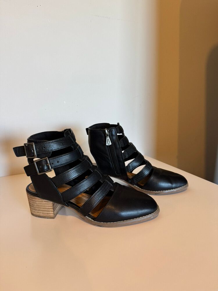 Hush Puppies Black Strappy Heels