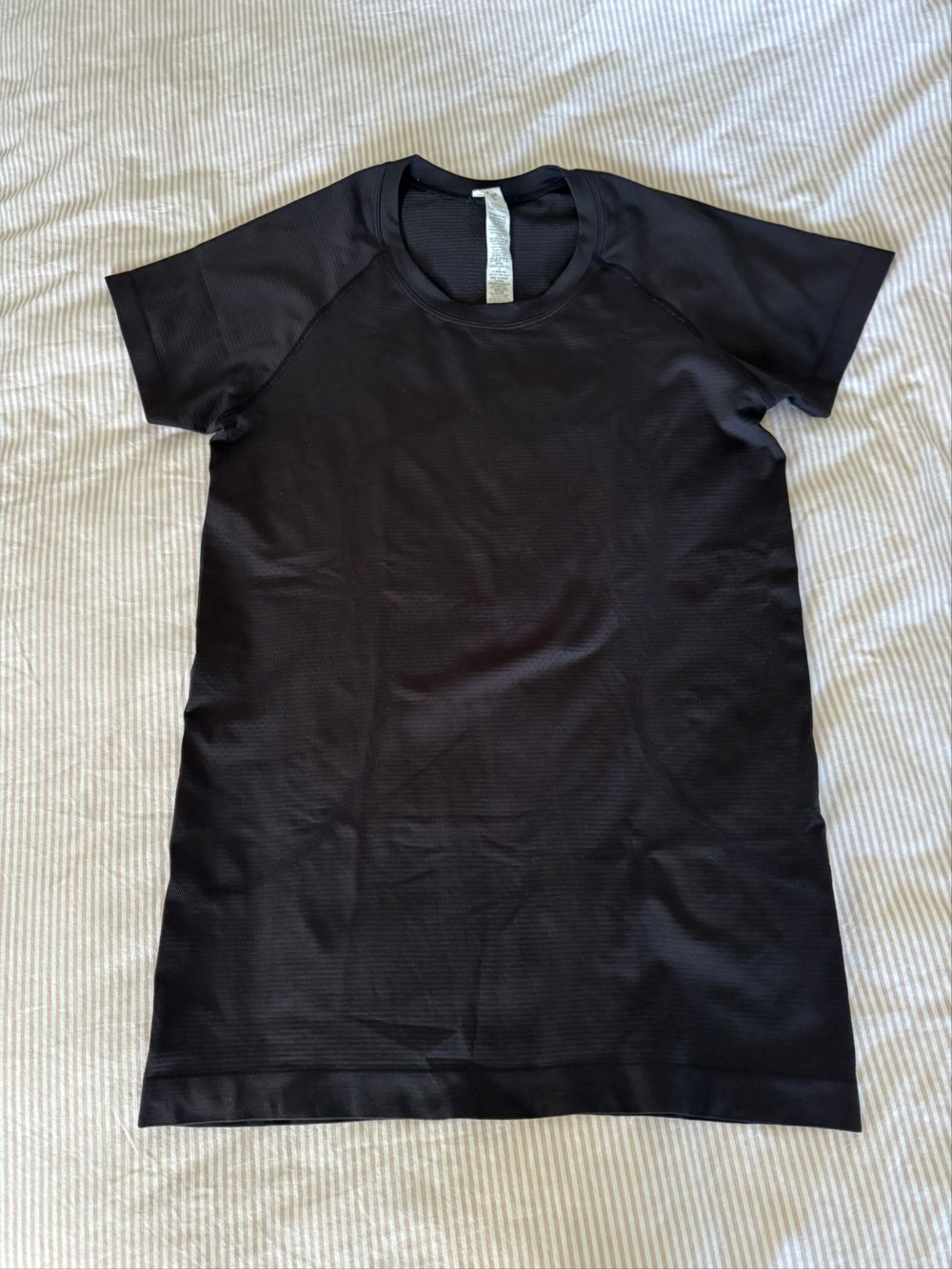 black Lululemon top