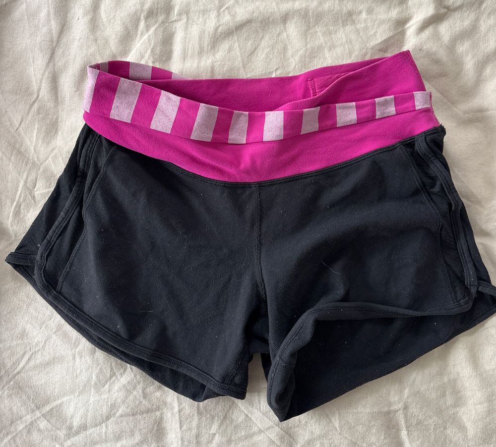 Lululemon booty shorts