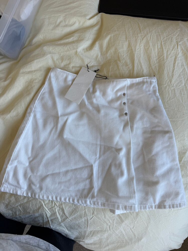 Marle Piper White Skirt Size AU 8