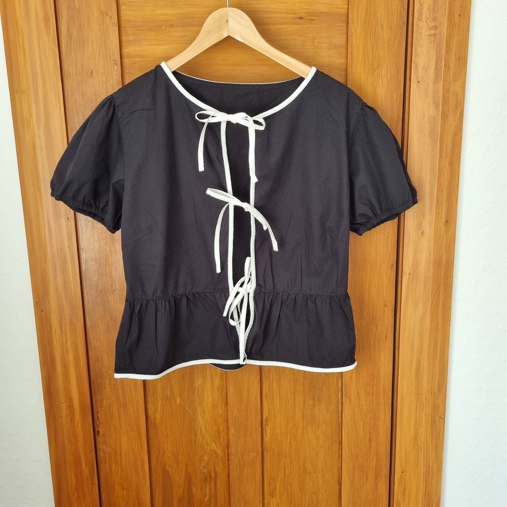 Motel Ryota Tie Front Blouse (Bow details)
