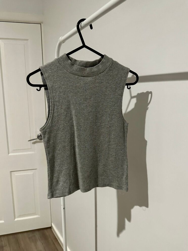 FORCAST: High Neck Grey Tank Top - Size 6