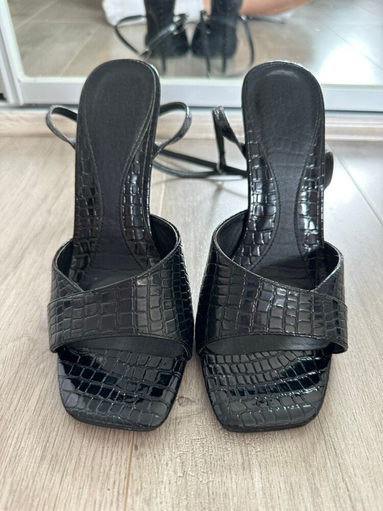 MISSGUIDED: Black Croc Heels - Size 39