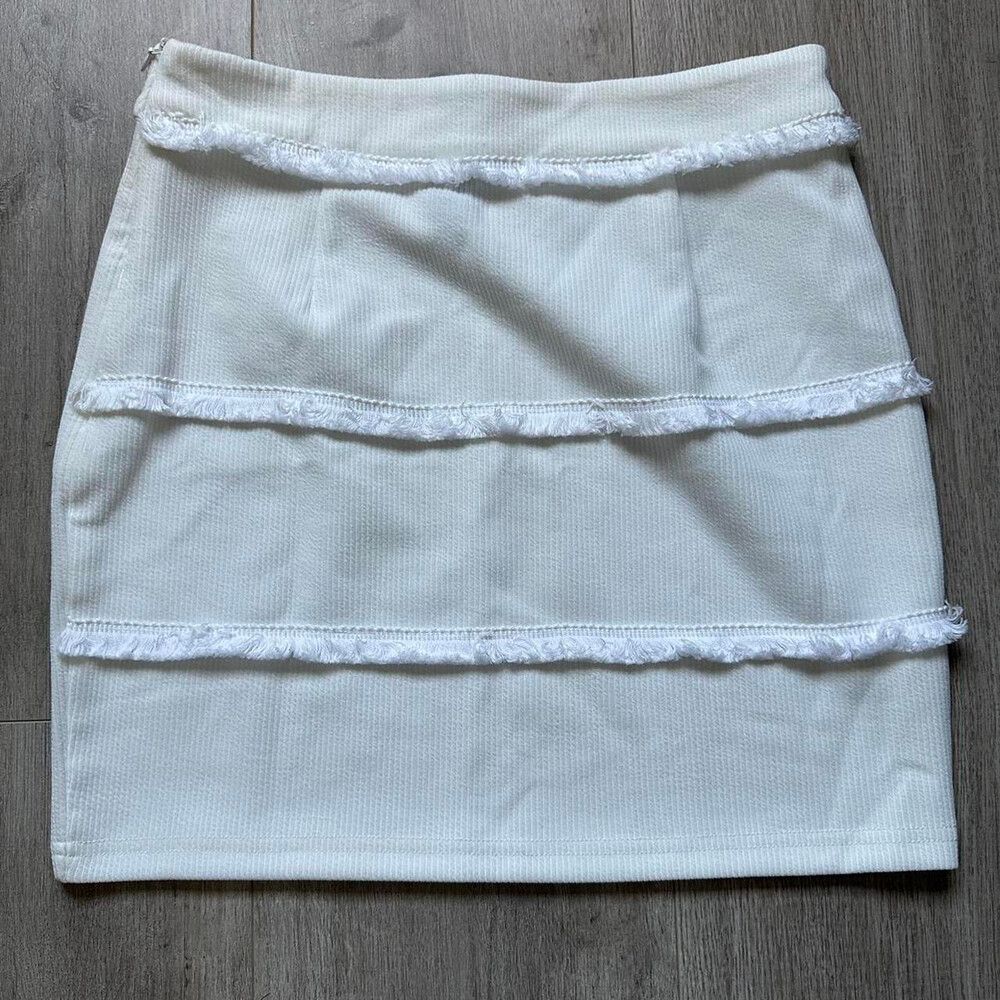 SHEIN: White Mini Ruffle Skirt - Size Small