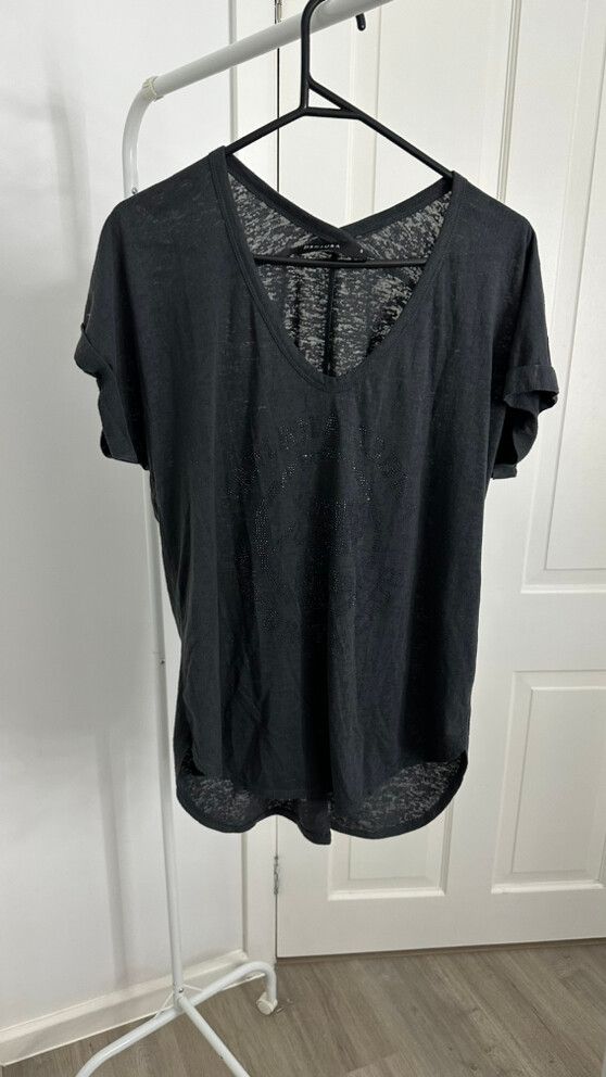 DECJUBA: Charcoal T-shirt - Size Small