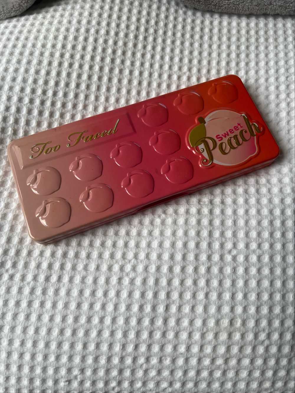 Sweet Peach Eyeshadow Palette