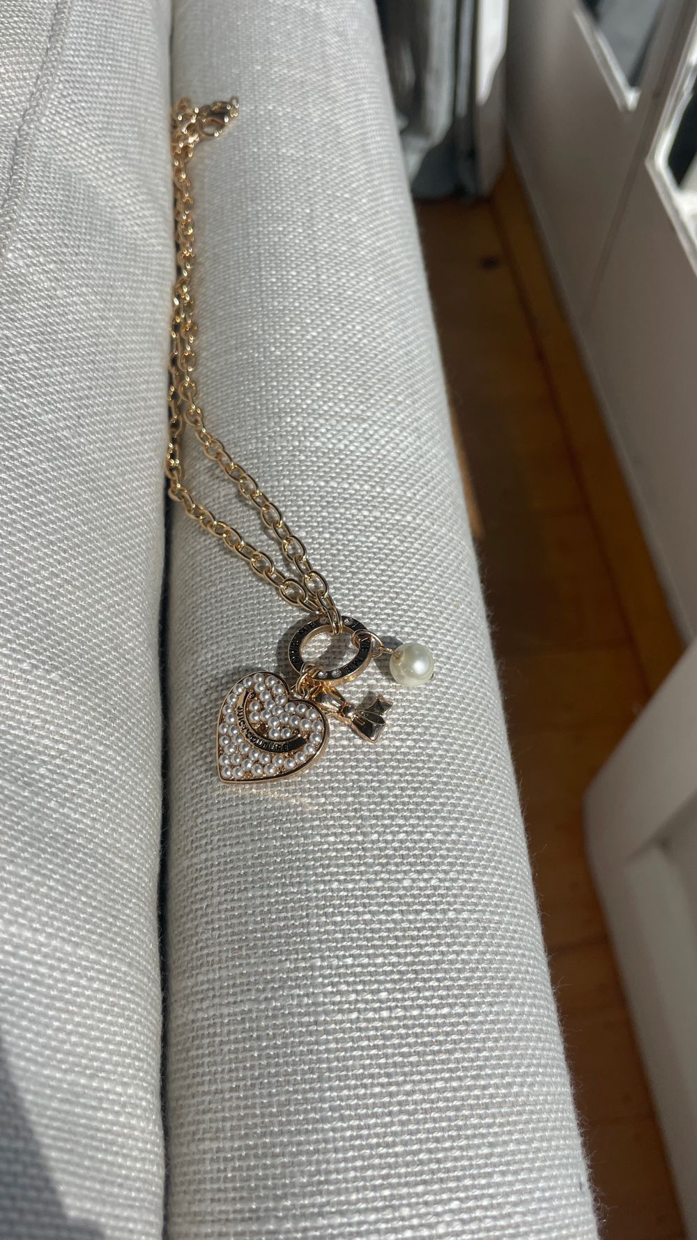 Pearl Pendant Necklace