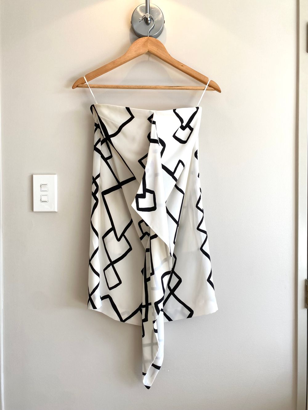 Geometric ruffle mini dress Size XS