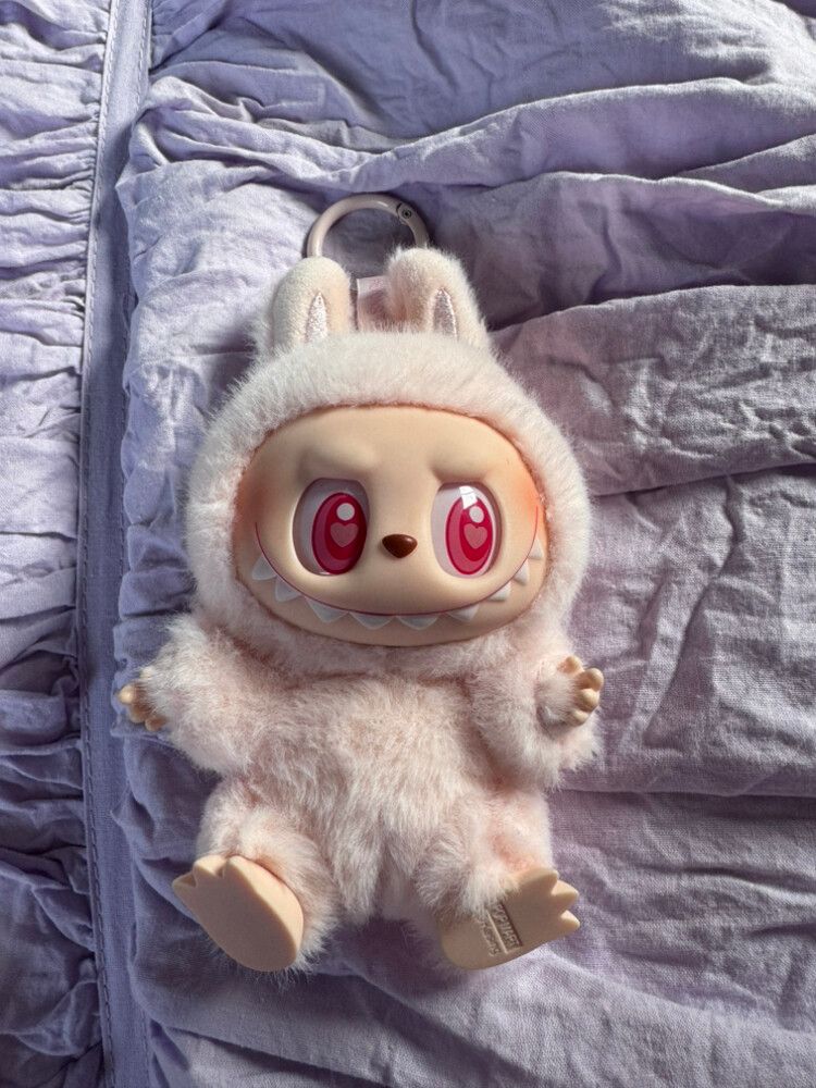 Dada Labubu