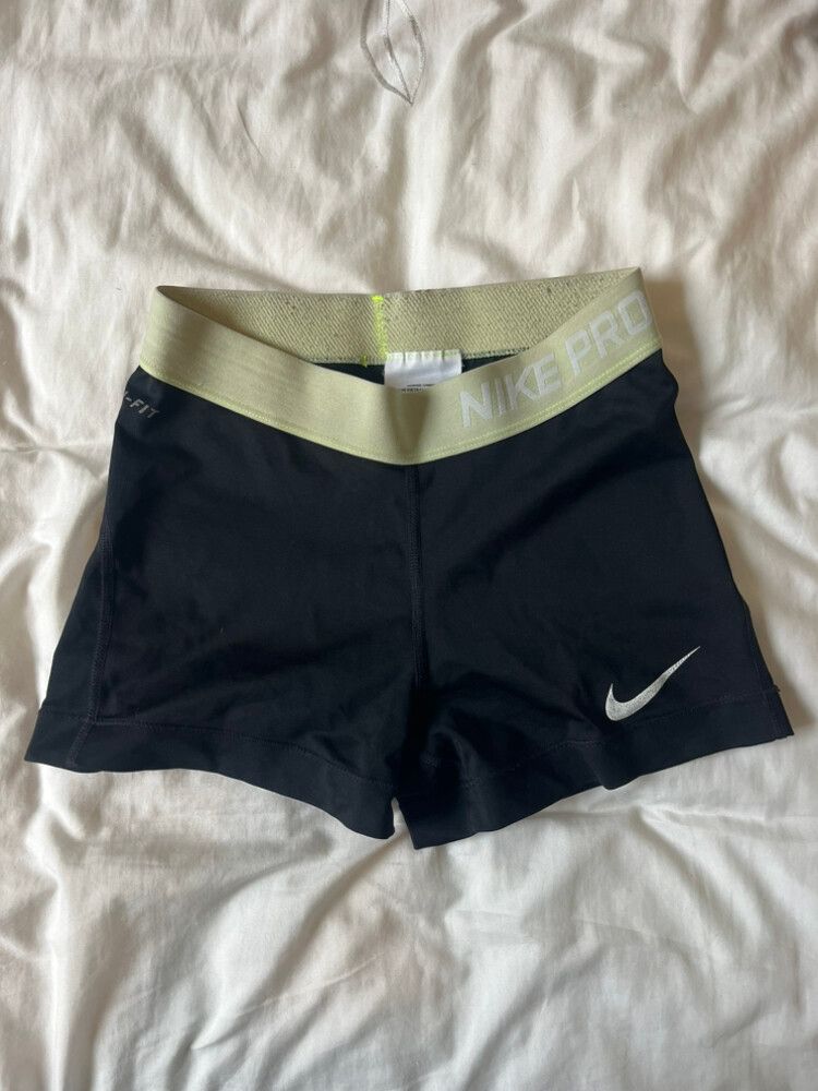 nike shorts with nike band
