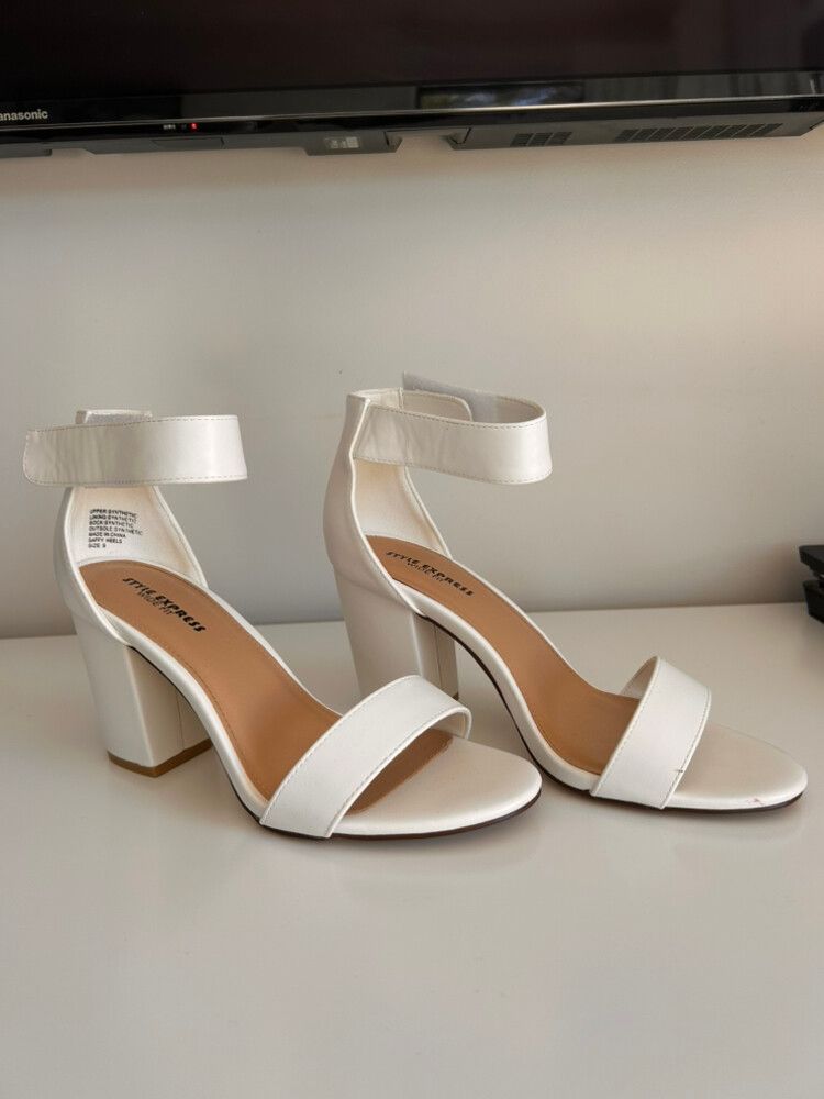 White ball Heels