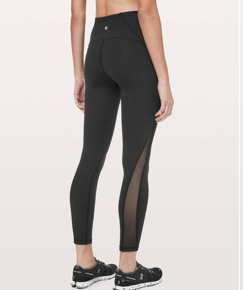 Lululemon Black Train Times size 8 (12nz).