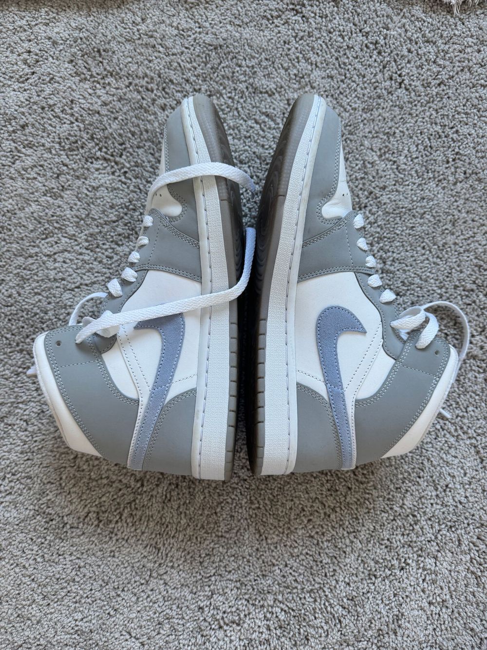 Air Jordan 1 Mid Grey Blue