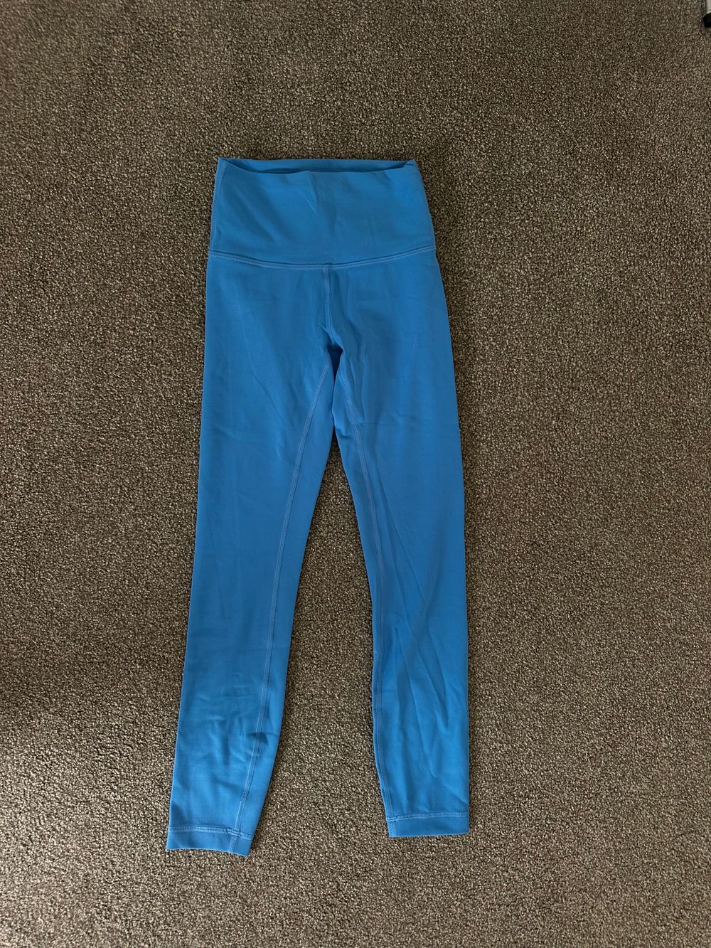 Lululemon Blue Leggings 25” - Wunder Train