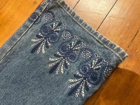 vintage low rise flare Embroidered Jeans