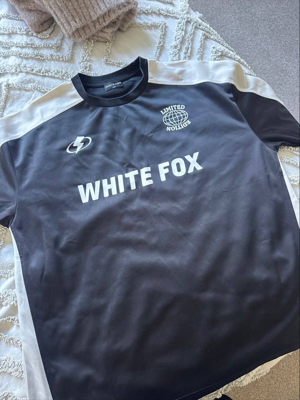 white fox t shirt