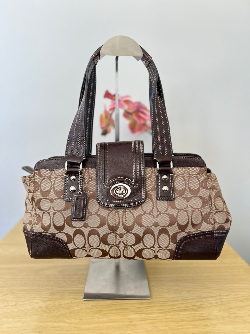 Coach - Authentic Y2K Coach Hamptons Signature Carryall Shoulder