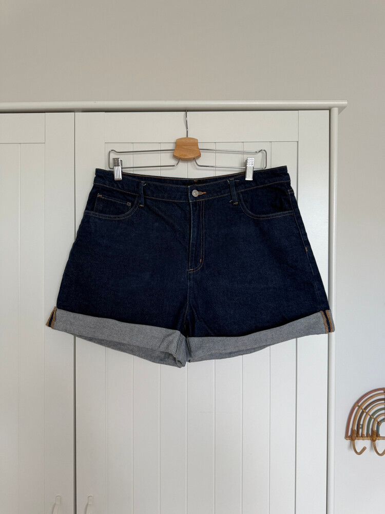 Country Road Blue Denim Shorts Size 14