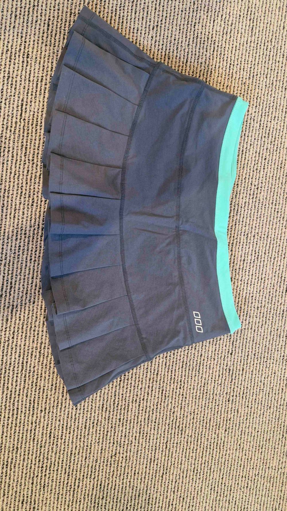 Lorna Jane Grey Pleated Tennis Skirt