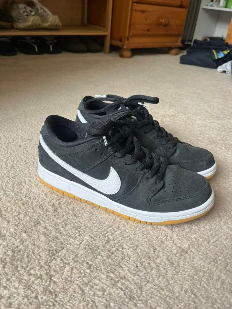 Nike SB Dunk Low 'Black Gum'