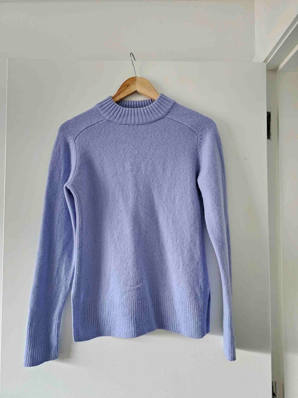 Country Road Jumper