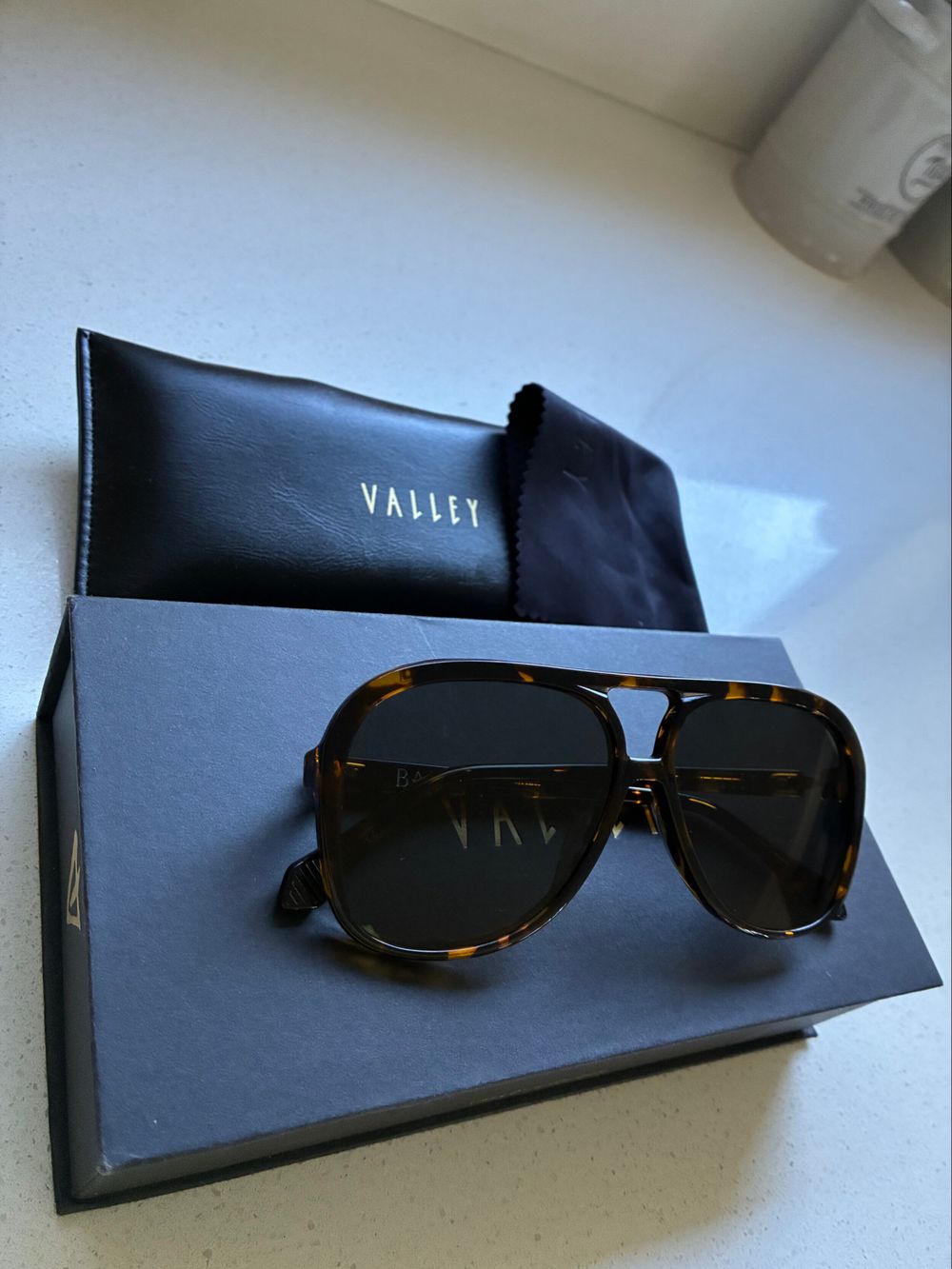 valley eyewear - Dark Tortoise w. Matte Black Metal Trim / Black Lens Polarised