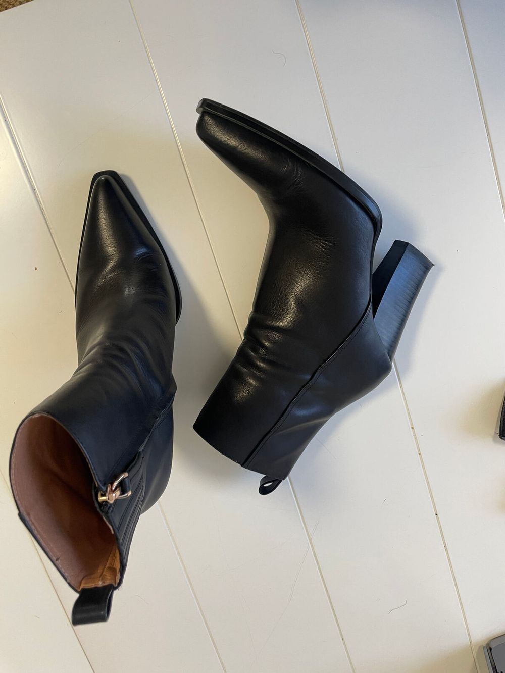 Alias Mae Black Leather Ankle Boots