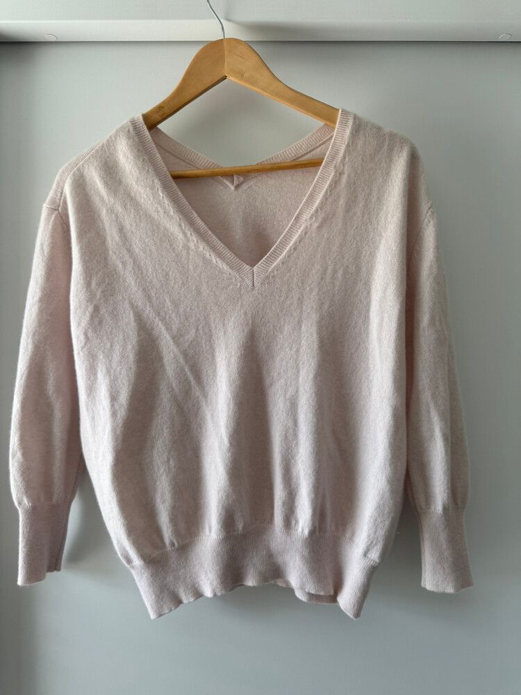 100% Cashmere Reversible Jumper