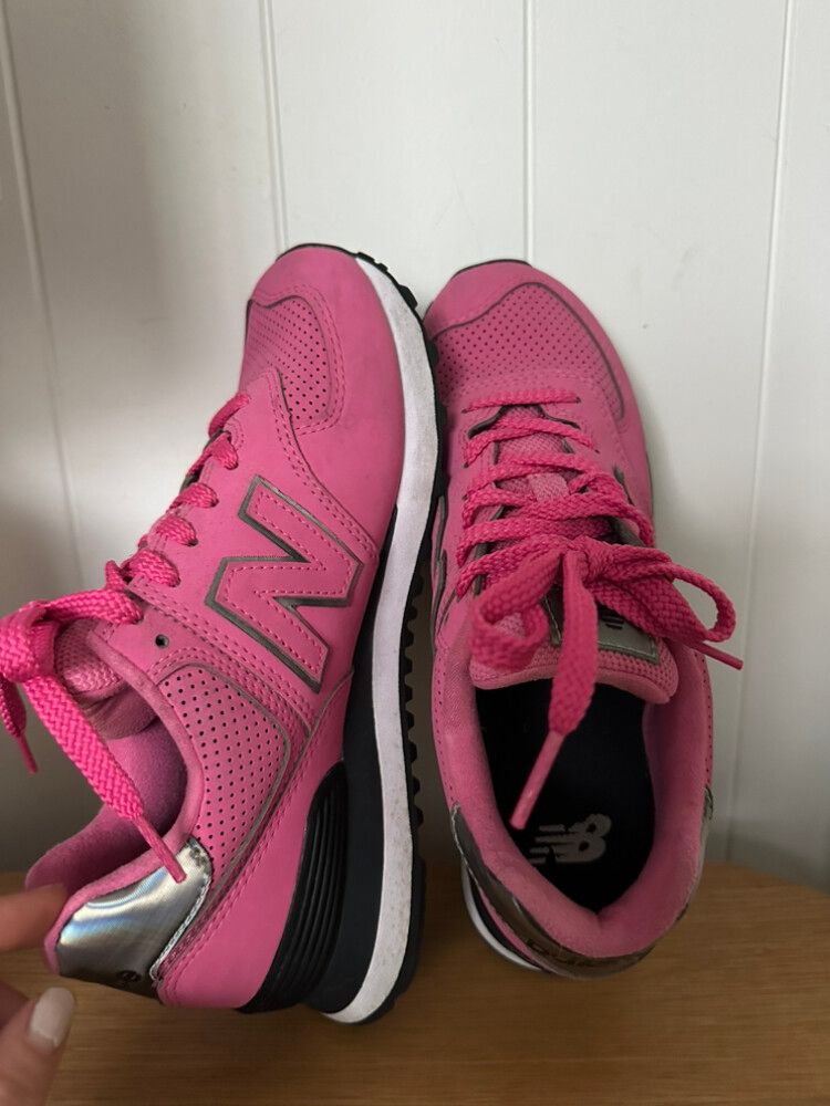New Balance 574 sneakers