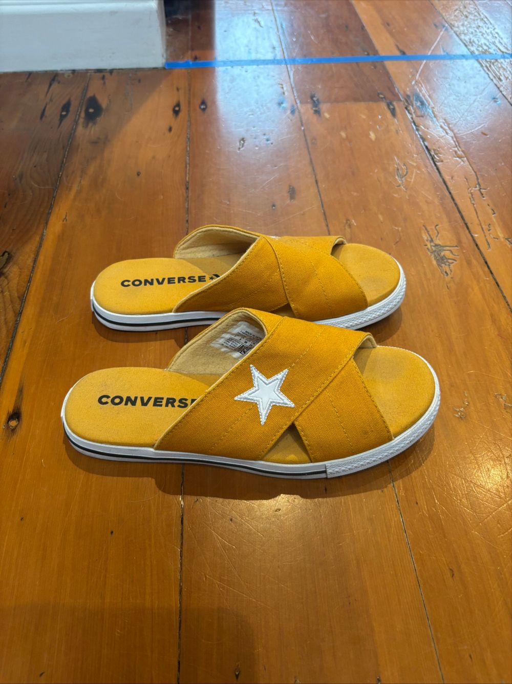 Converse Yellow size EU 38 One Star Slides
