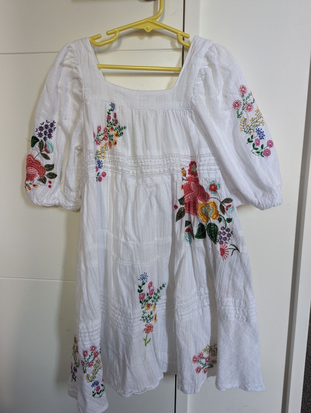 River island - Embroidered white cotton dress on Designer Wardrobe