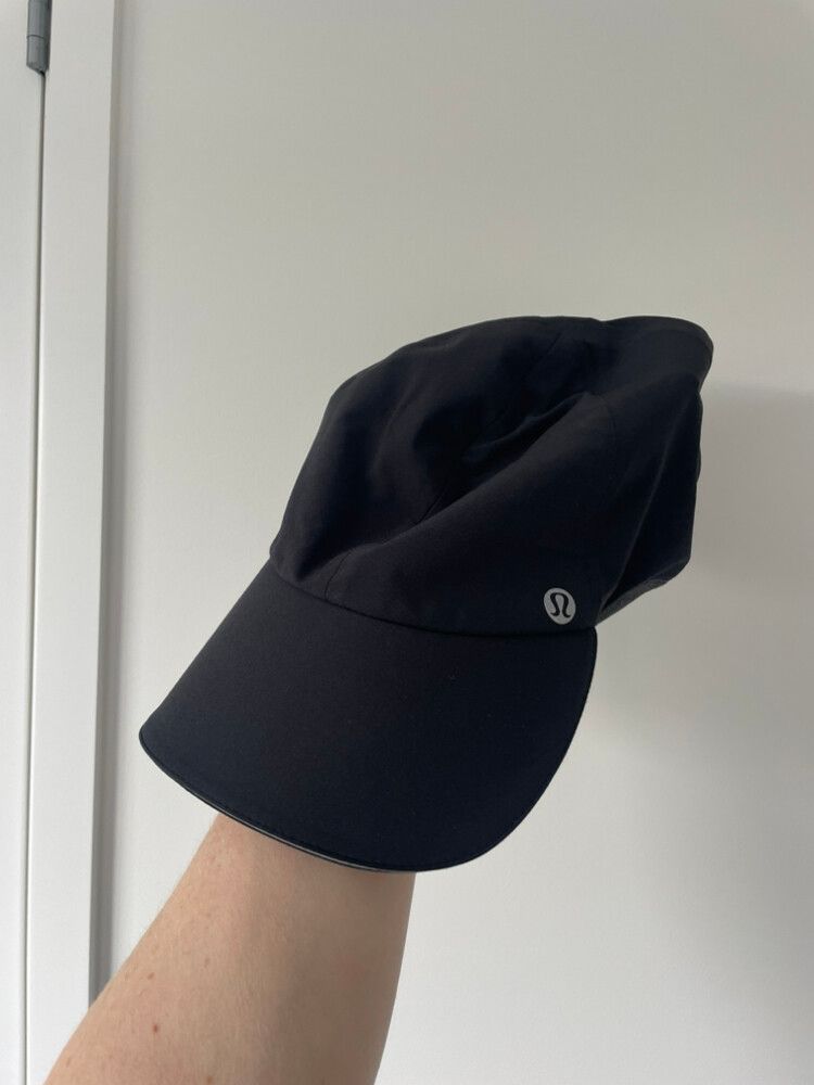 Lululemon Black Hat