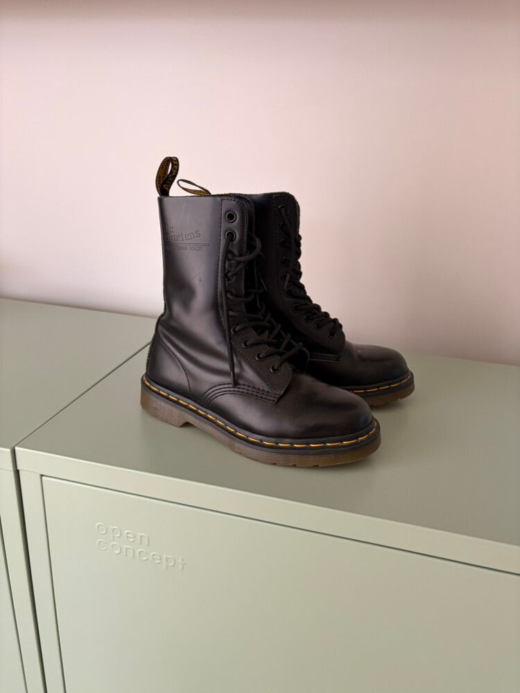 Dr Marten Boot