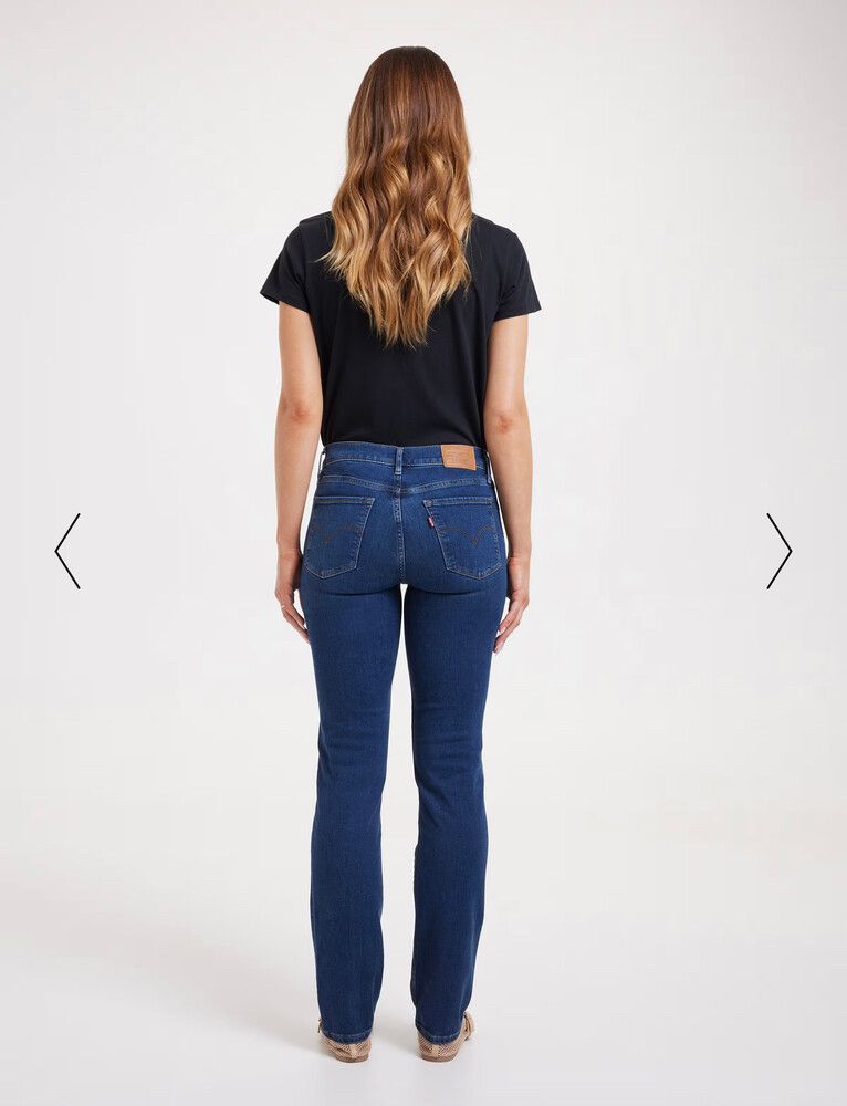 Levi's 314 Shaping Straight Jeans